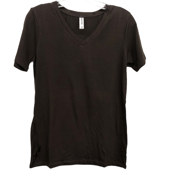 5/$25 Zenana Brown Short Sleeve V-Neck Tee M - Picture 2 of 4